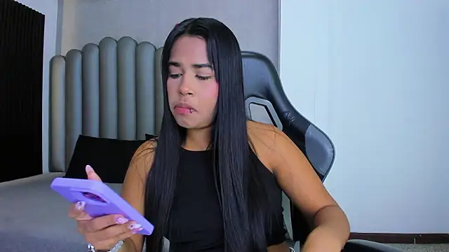 Shirleytaylor- online show from 03/25/26, 11:31