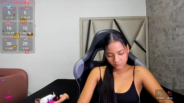 AyshelDoll1 online show from 03/25/26, 11:42