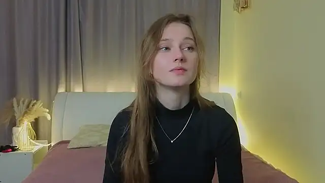 Snapshot of DorrisVickroy chatting on 02/15/26, 03:44 DorrisVickroy online show from 02/15/26, 03:44