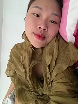 Emxinhka1 online show from 04/06/26, 03:46