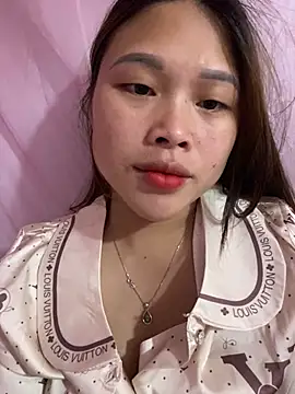 Emxinhka1 online show from 04/19/26, 02:51