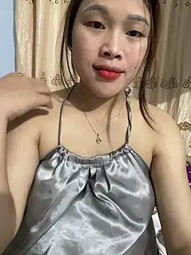 Emxinhka1 online show from 04/20/26, 12:41
