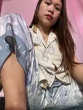 Emxinhka1 online show from 05/08/26, 03:16