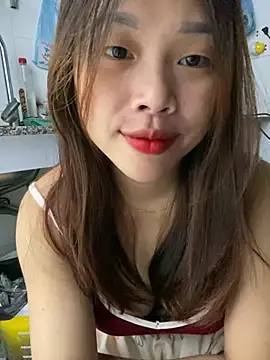 Snapshot of Emxinhka1 chatting on 07/19/26, 12:52 Emxinhka1 online show from 07/19/26, 12:52