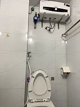 Emxinhka1 online show from 04/08/26, 06:48