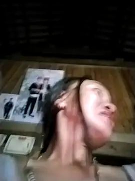 Snapshot of Neoone_1 chatting on 04/08/26, 12:28 Neoone 1 online show from 04/08/26, 12:28