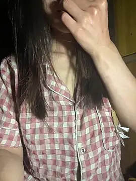 uyensexy online show from 04/05/26, 03:51