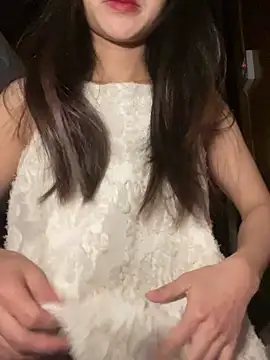 Snapshot of uyensexy chatting on 02/13/26, 06:57 uyensexy online show from 02/13/26, 06:57