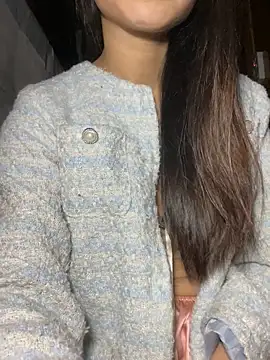 Snapshot of uyensexy chatting on 02/20/26, 06:43 uyensexy online show from 02/20/26, 06:43