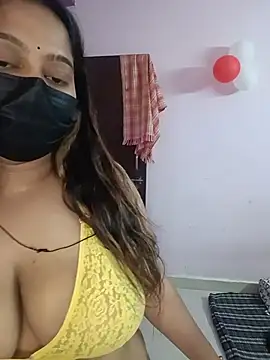 Snapshot of Aliya_Hott chatting on 07/06/26, 06:31 Aliya Hott online show from 07/06/26, 06:31