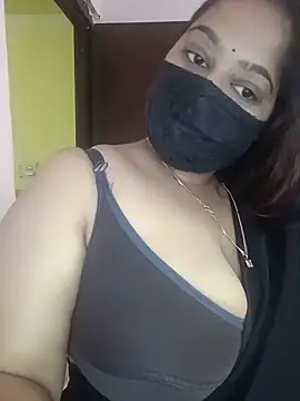 Aliya Hott online show from 05/24/26, 06:57