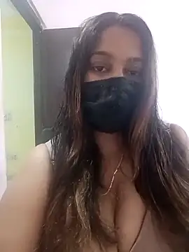 Aliya Hott online show from 04/19/26, 06:14