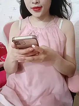 Snapshot of Moe-moex chatting on 04/04/26, 02:56 Moe-moex online show from 04/04/26, 02:56