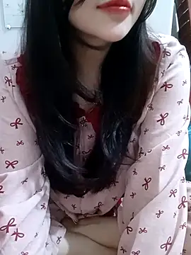 Snapshot of Moe-moex chatting on 02/12/26, 02:33 Moe-moex online show from 02/12/26, 02:33