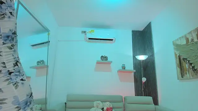 TAHIELA  online show from 02/03/26, 11:48