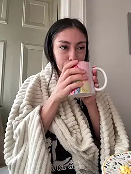 Bonny Eva online show from 04/19/26, 04:41