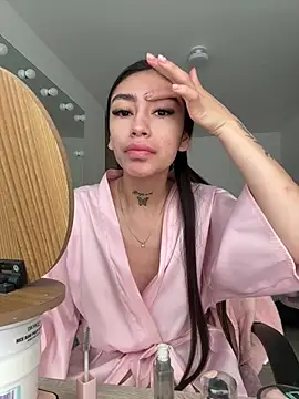 Snapshot of Bonny_Eva chatting on 06/17/26, 03:11 Bonny Eva online show from 06/17/26, 03:11
