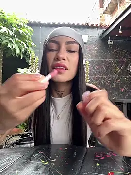 Bonny Eva online show from 02/05/26, 06:48