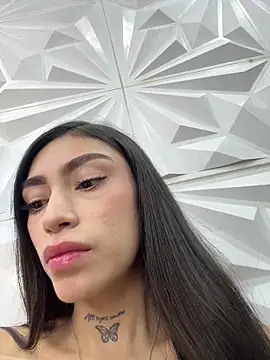 Snapshot of Bonny_Eva chatting on 06/04/26, 04:55 Bonny Eva online show from 06/04/26, 04:55