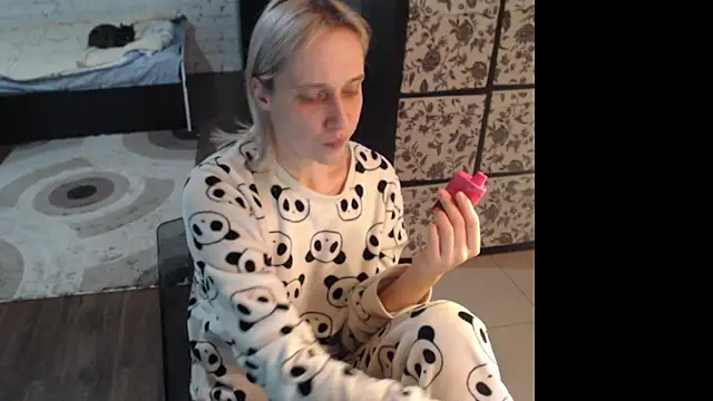 Your guilty pleasure1 online show from 03/01/26, 06:41