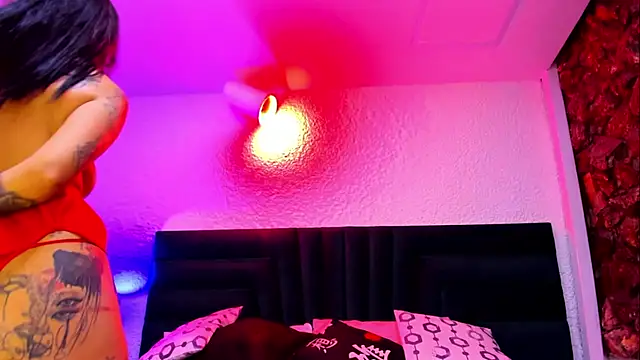 Dahliablack online show from 04/02/26, 12:45