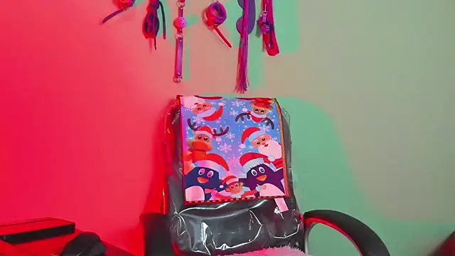 Snapshot of hazz_smith_ chatting on 02/13/26, 10:32 hazz smith online show from 02/13/26, 10:32