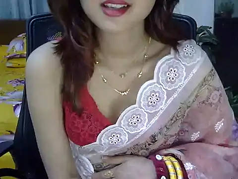 Maaya khan online show from 05/04/26, 04:43