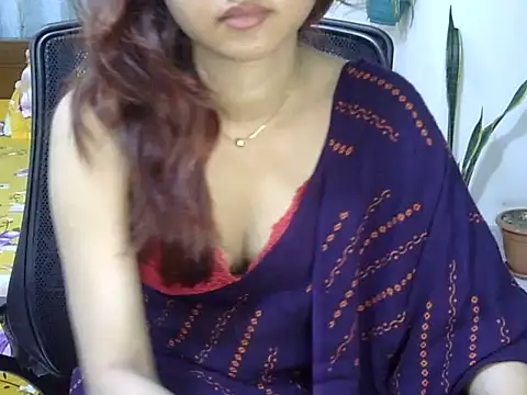 Maaya khan online show from 06/28/26, 02:34