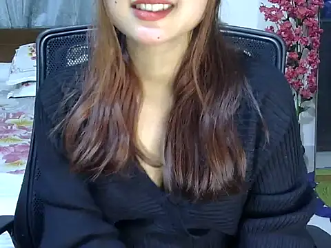 Maaya khan online show from 02/22/26, 05:47