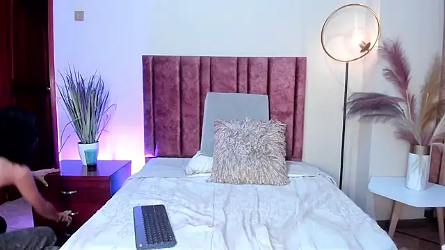 AylaStone online show from 02/19/26, 06:16