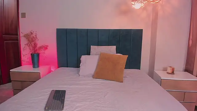 AnnaBroooks online show from 03/14/26, 10:05