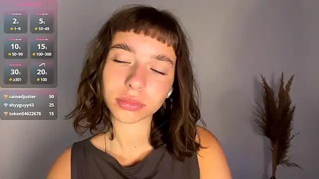 Snapshot of DeltaNorwoode chatting on 02/24/26, 06:14 DeltaNorwoode online show from 02/24/26, 06:14