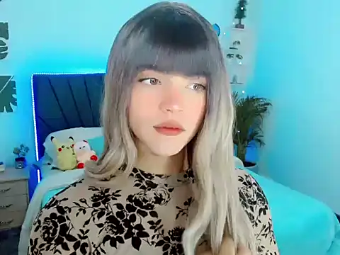 ZoeSchmmit online show from 07/23/26, 06:59