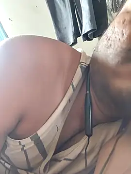 Snapshot of Bengal_Tiger420 chatting on 02/24/26, 08:15 Bengal Tiger420 online show from 02/24/26, 08:15