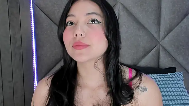 AnnieRouse   online show from 03/29/26, 11:45