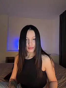 Snapshot of lorry6 chatting on 02/11/26, 08:03 lorry6 online show from 02/11/26, 08:03