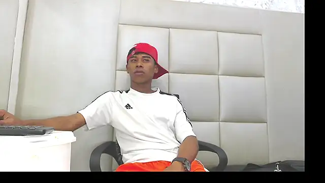 TonnyMarck online show from 02/10/26, 07:07