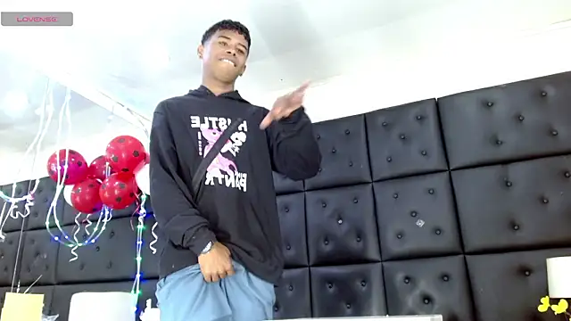 TonnyMarck online show from 02/16/26, 03:27