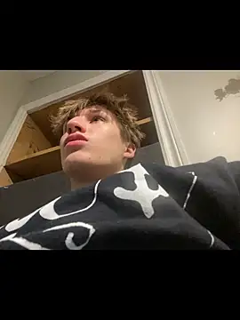 yourwhiteboy1 online show from 03/16/26, 06:17