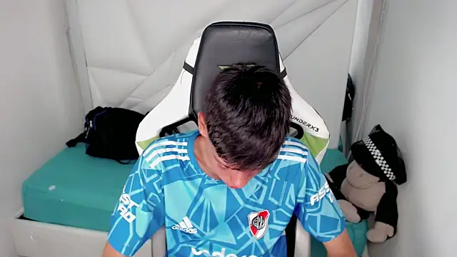 Liarr  online show from 02/28/26, 08:08