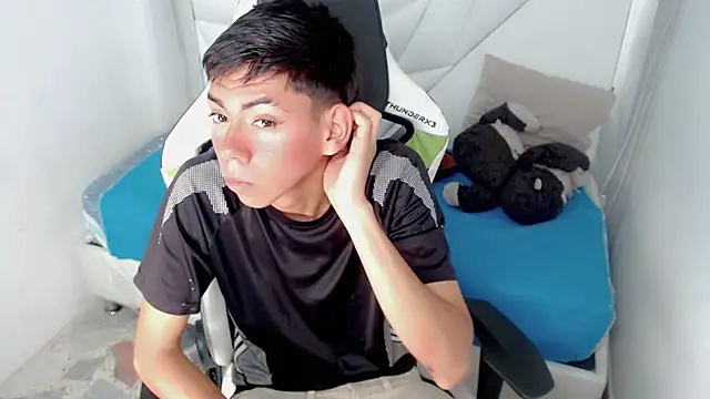 Liarr  online show from 02/09/26, 07:45