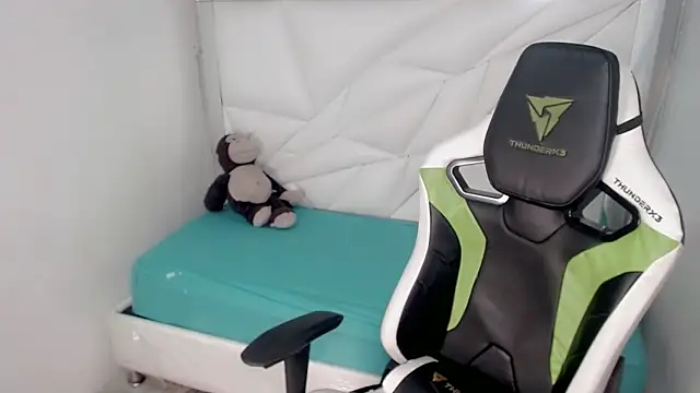 Liarr  online show from 02/23/26, 08:09