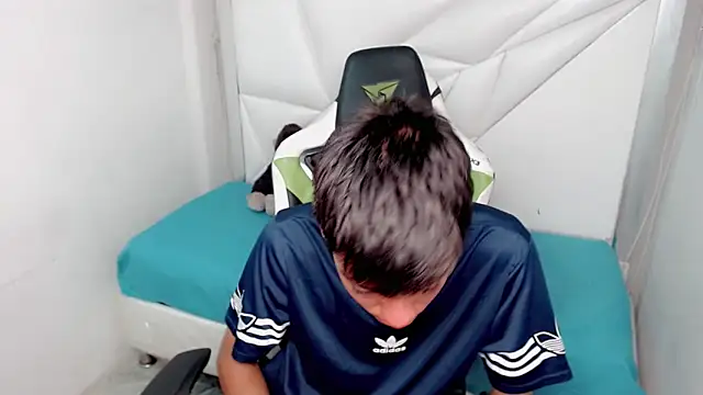 Liarr  online show from 03/04/26, 08:05