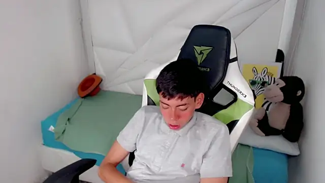 Liarr  online show from 02/16/26, 08:07