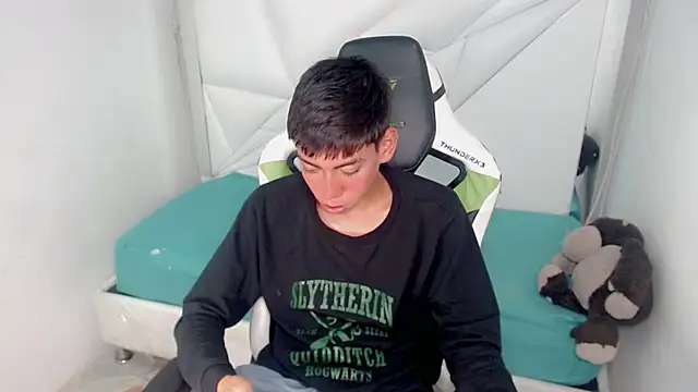 Liarr  online show from 02/24/26, 08:10