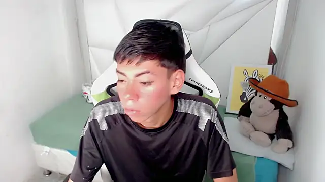 Liarr  online show from 02/13/26, 07:58