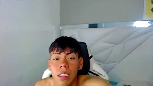 Liarr  online show from 04/16/26, 09:39