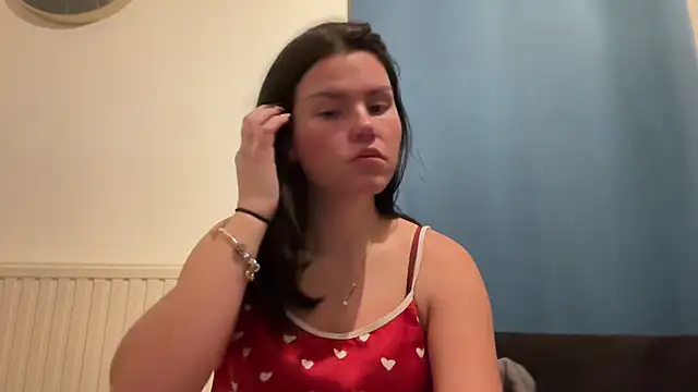 kiaraaaa75 online show from 03/09/26, 08:34