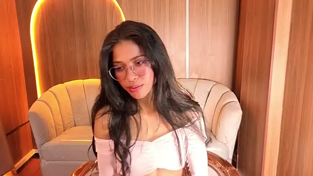 Alina b  online show from 04/21/26, 01:42