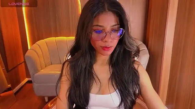 Alina b  online show from 05/25/26, 07:56